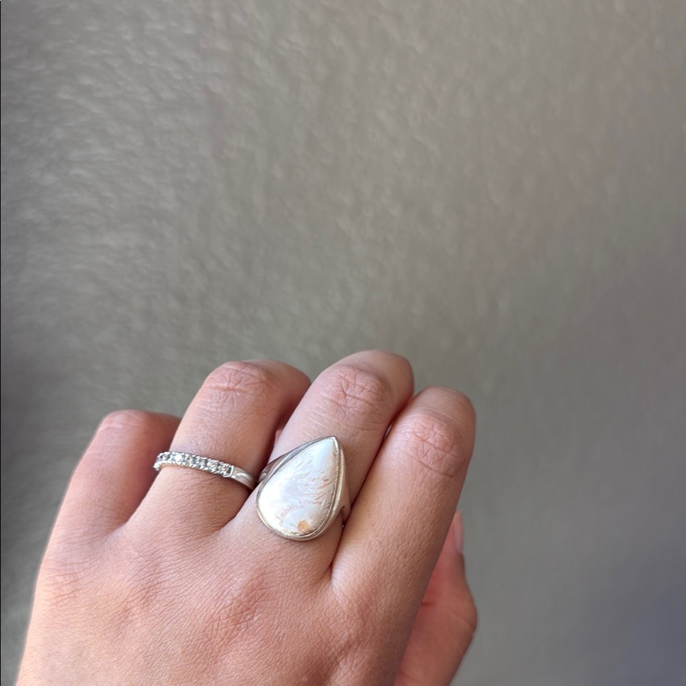 Gemstone ring